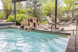 Pool - Beaver Run | Ski-In/out | Top Floor + Views (Breckenridge)