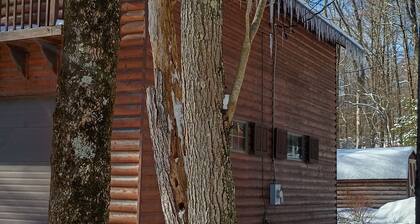 1-bedroom cabin in Smallwood perfect for a couples getaway