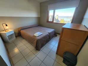 Hypo-allergenic bedding, soundproofing, free WiFi, bed sheets - YAGHAN HOSTEL (Ushuaia)