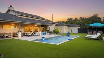 Piscine extérieure, piscine chauffée