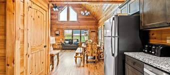 Misty Morning Cabin, sit back & relax with beautiful mountain views! Pups Yes!