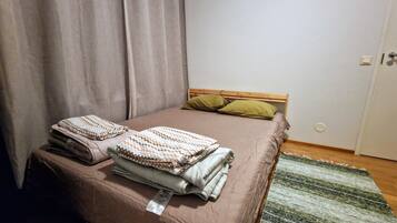1 bedroom, iron/ironing board, WiFi, bed sheets