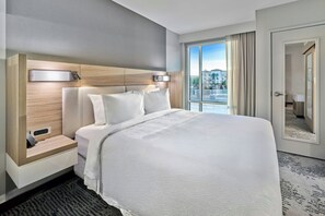 Studio Suite, 1 King Bed with Sofa bed