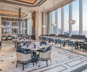 Restaurant - The Ritz-Carlton, Wuhan (Wuhan)
