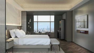 Deluxe Yangtze River View King | Minibar, in-room safe, blackout drapes, iron/ironing board