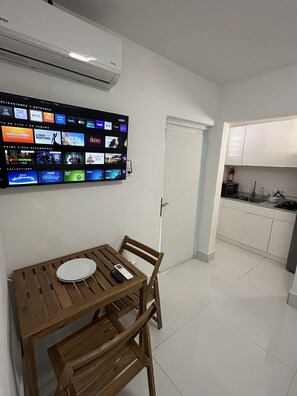 Interior - Kantares 4 minutes to SJU airport Private Studio w/ Parking & High-Speed Wi-Fi (Carolina)