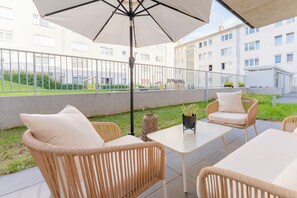 Terrace/patio - revLIVING GARDEN LOUNGE with garden & private parking (Krems an der Donau)