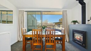 Interior - The Alps Two Bedroom (Queenstown)