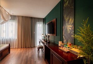 Suite | Interior - AMANA Hotel Airport  (Tan Binh)