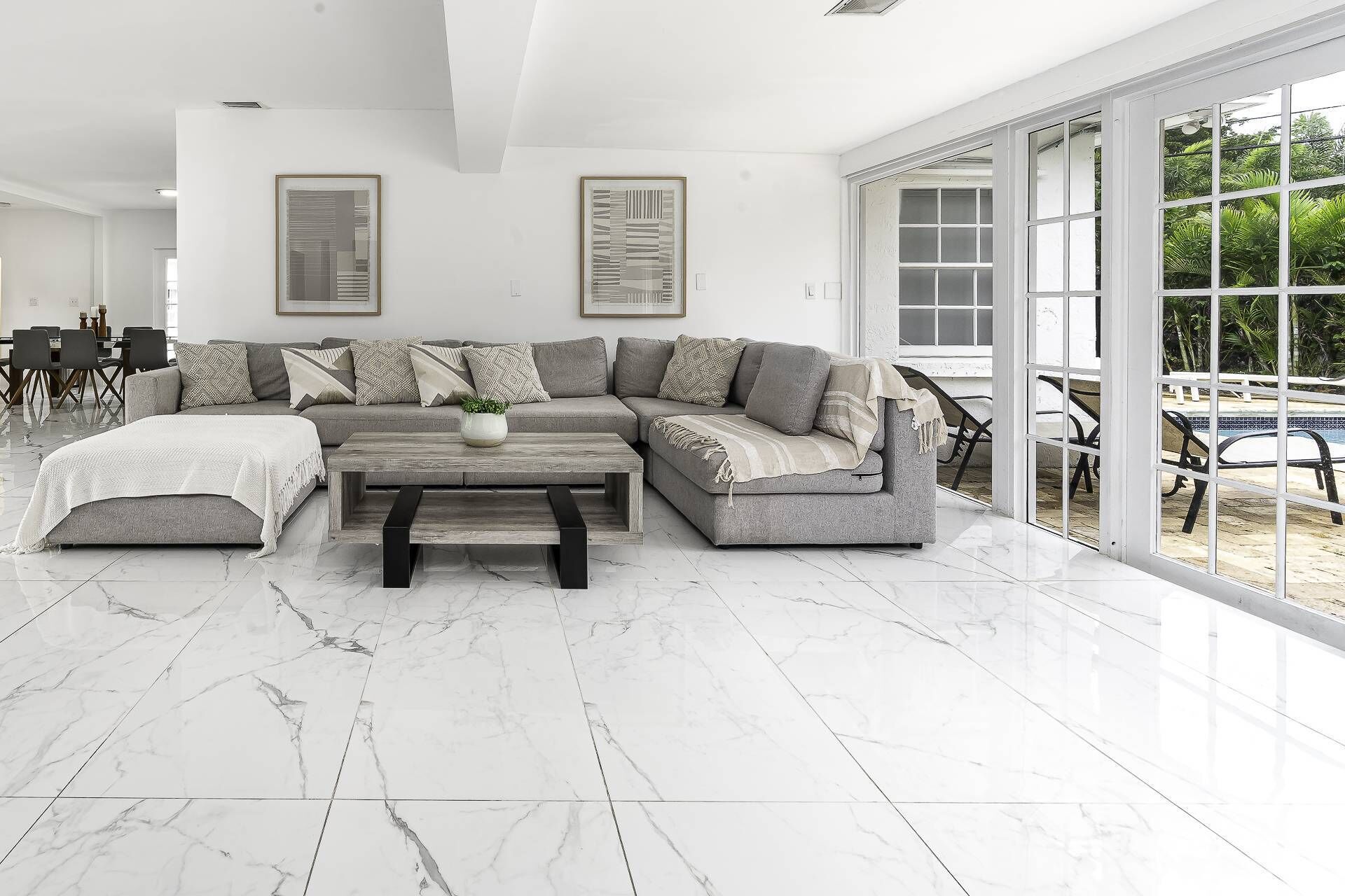 Smart TV, table tennis