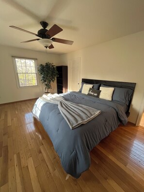 1 chambre, fer et planche Ă repasser, Wi-Fi gratuit, draps fournis