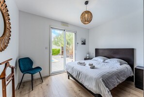 3 bedrooms, iron/ironing board, Internet, bed sheets - House with heated pool (Gujan-Mestras)