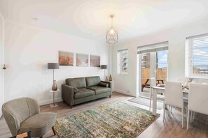 Apartment | 2 bedrooms - Ferry Fab Pad By My Getaways (Shoreham-by-Sea)