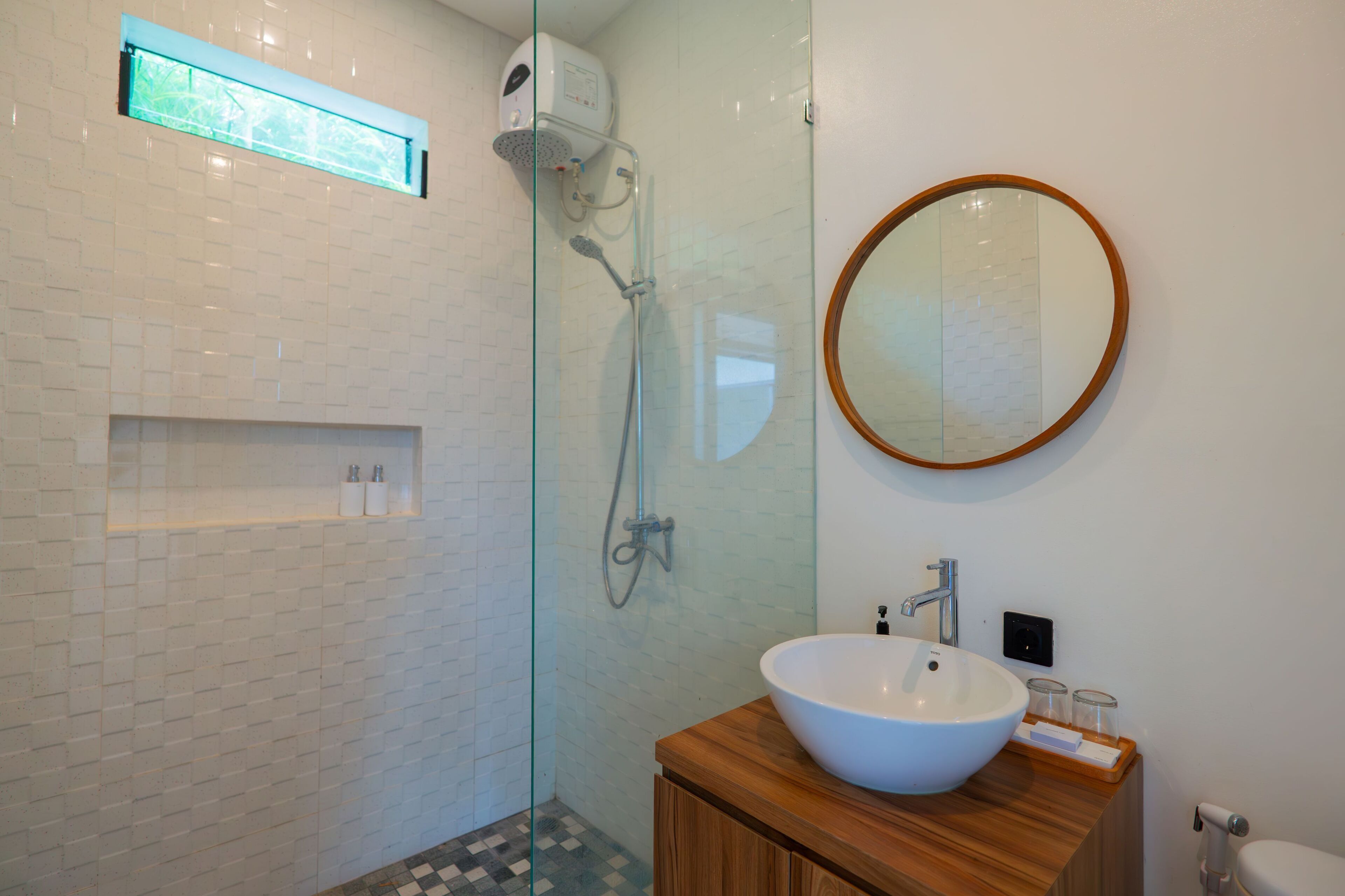 Family Triple Room, Balcony, Pool View | Bathroom | Free toiletries, hair dryer, towels, soap