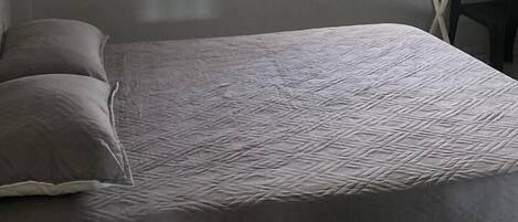 Chambre Double, vue ville | Wi-Fi gratuit