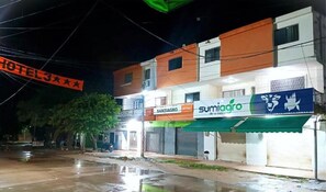 Exterior - Hotel Tres Estrellas Fundacion (Fundación)