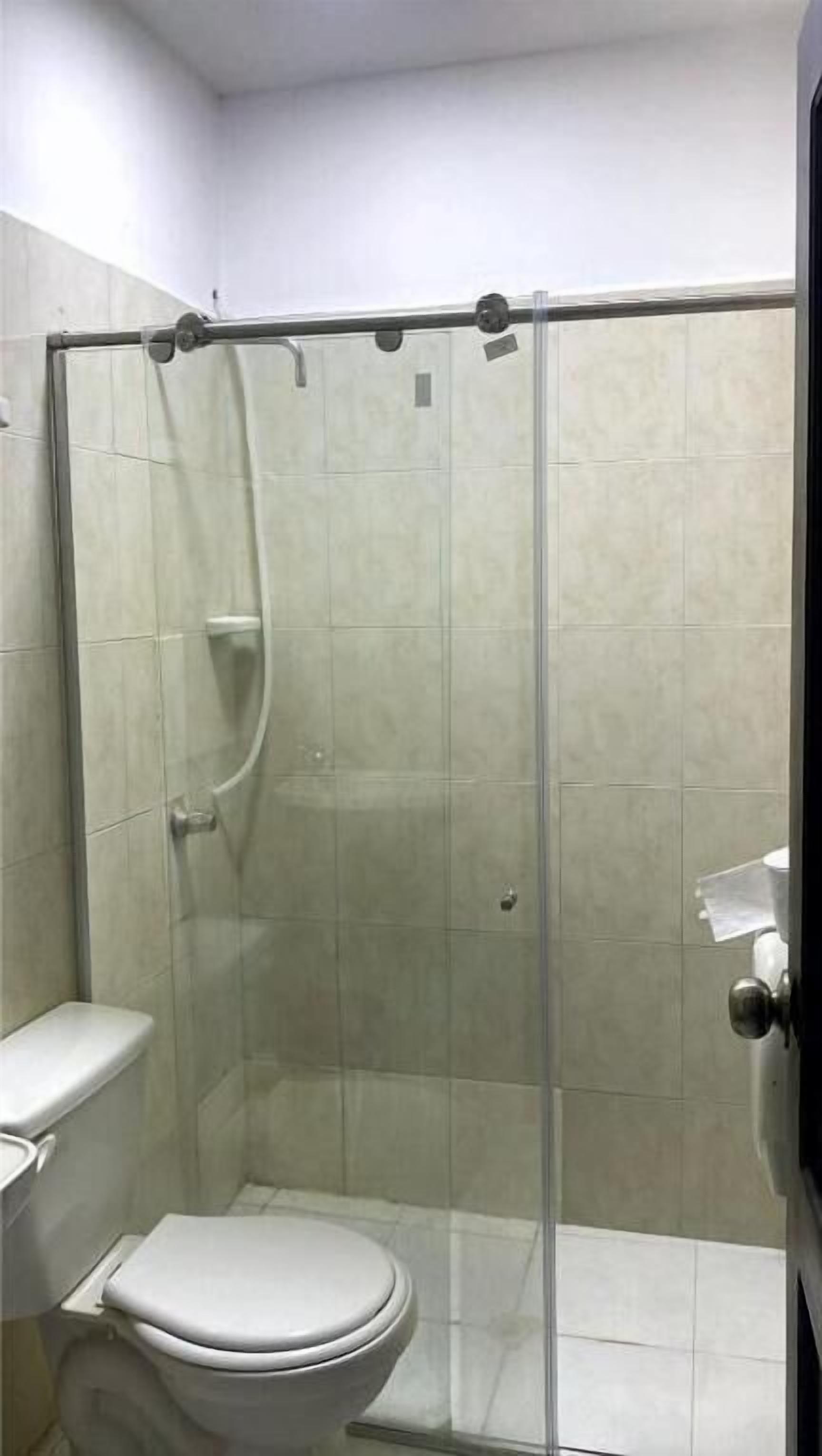 Double Room, City View | Bathroom