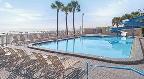 Pool - Best Place on Daytona Beach, Florida for Jeep Beach Weak - Studio (Daytona Beach)