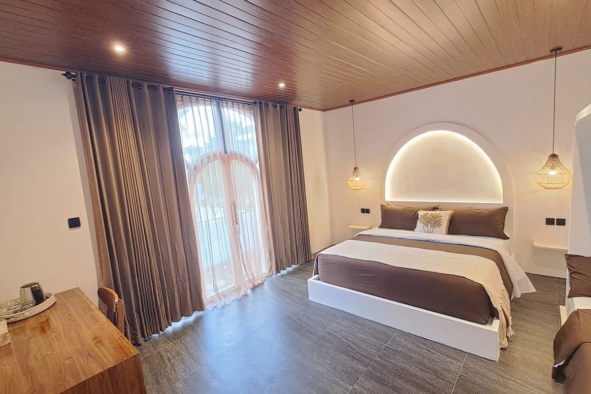 Escritorio y wifi gratis