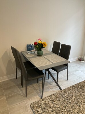 Dining - Stylish Three-Level Townhome Near Toronto with Parking and Workspaces (Oakville)