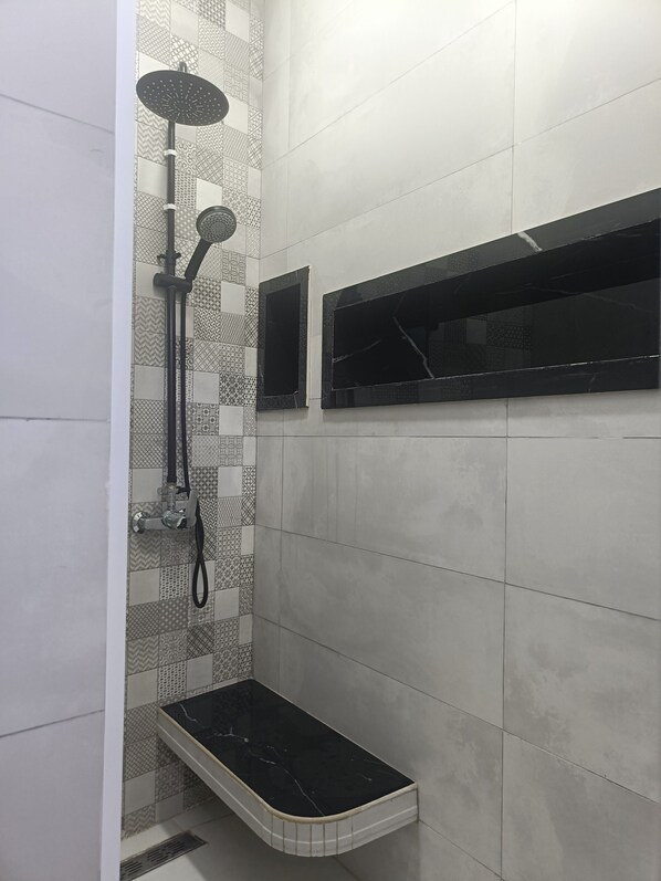 Shower, hair dryer, towels, soap - COMFORT in the heart of Algiers (Alger Centre)
