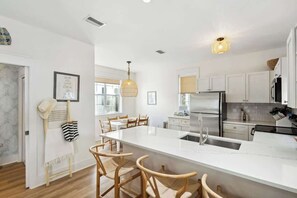 Fridge, microwave, oven, stovetop - The Blue Bungalow by Stay on 30a (Seagrove Beach)