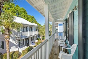 Property grounds - The Blue Bungalow by Stay on 30a (Seagrove Beach)