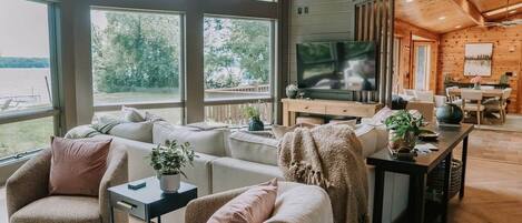 TV, fireplace, ping pong