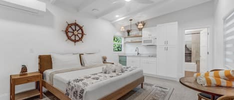 1 bedroom, iron/ironing board, free WiFi, bed sheets