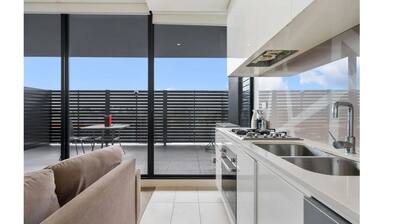 apartment house room near cbd melbourne and everything rent buy sell