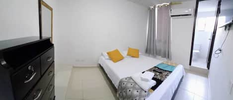 3 bedrooms, WiFi, bed sheets