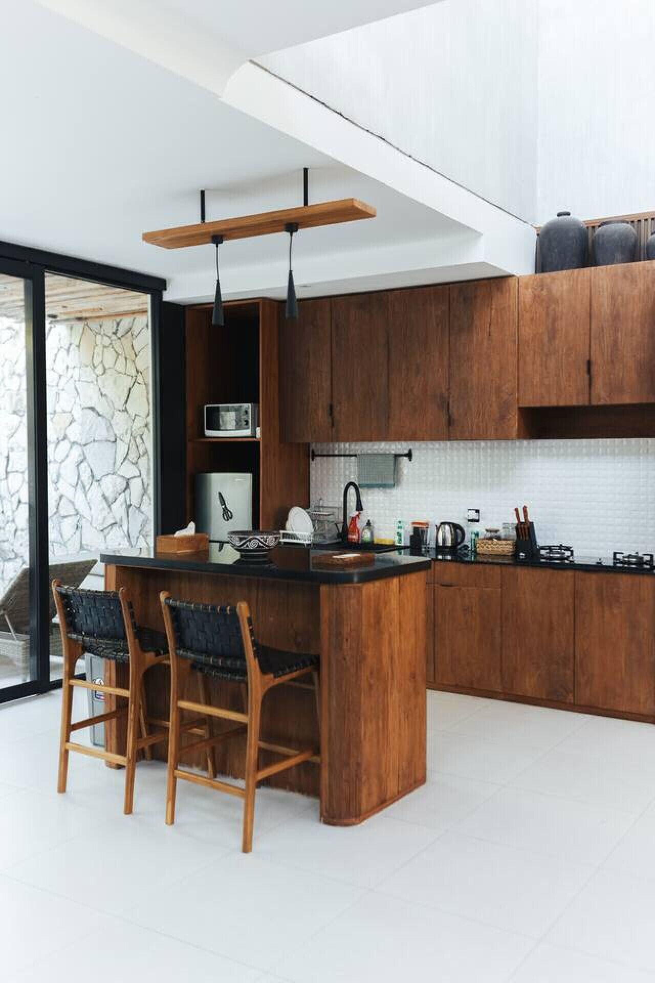 Fridge, microwave, stovetop, electric kettle