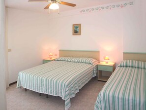 1 bedroom, WiFi - Holiday apartment with air conditioning (Lignano Sabbiadoro)