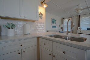 Interior - Cozy 2BR retreat in North Topsail Beach, perfect for relaxing getaways (North Topsail Beach)