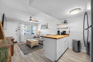 Interior - 🌅Sunset Beach #51 at Harbor House- Gulf & Intercoastal Views! (Treasure Island)