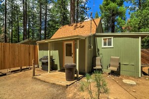 Terrace/patio - Pet-Friendly Cottage Near Lake & Ski w/ Fireplace (South Lake Tahoe)