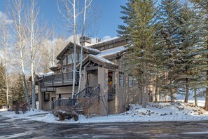 Exterior - Bachelor Springs 44 - Luxury Retreat - 4 Bedrooms - Great For Couples & Families (Edwards)