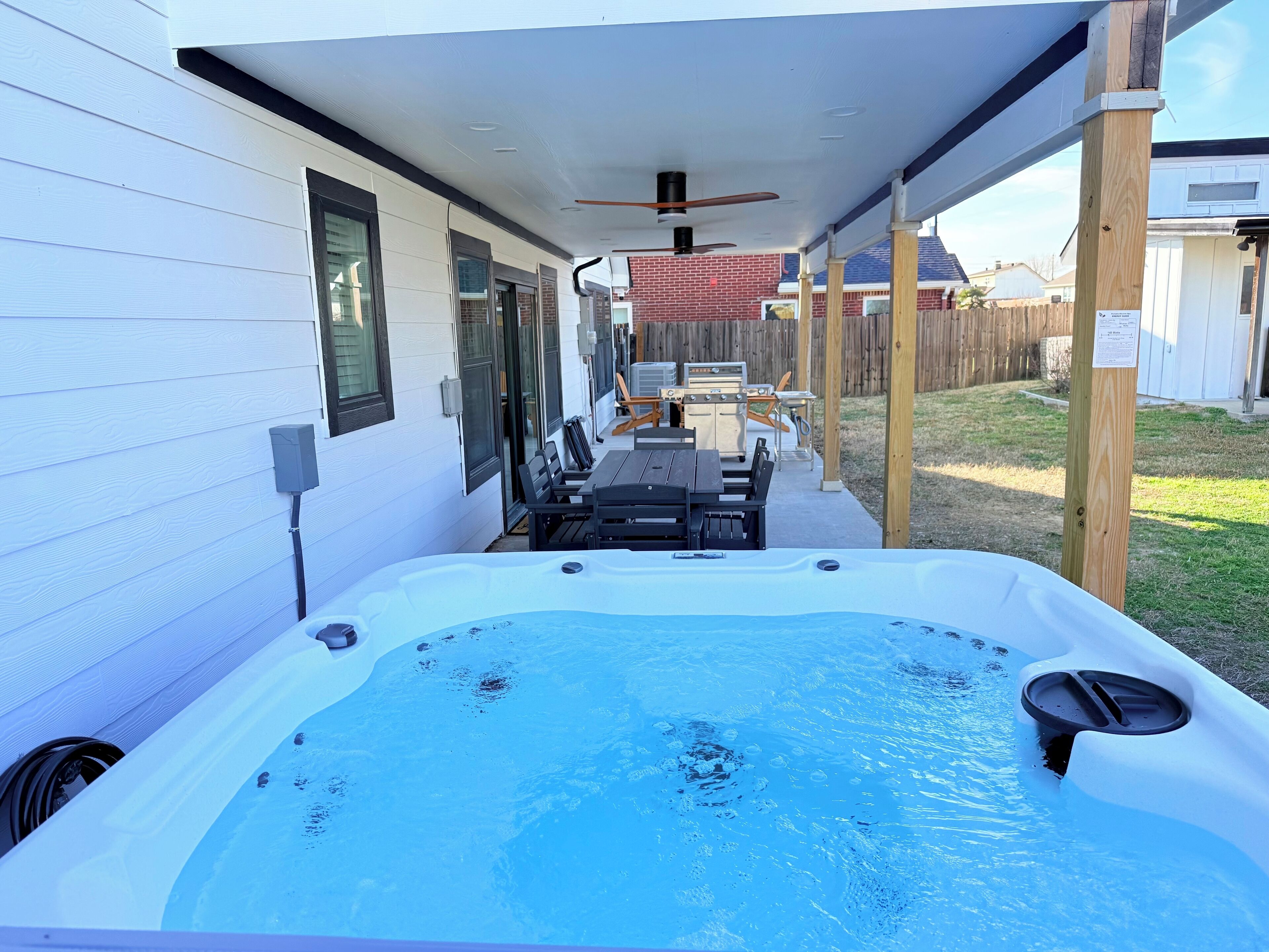 屋外ダイニングエリア