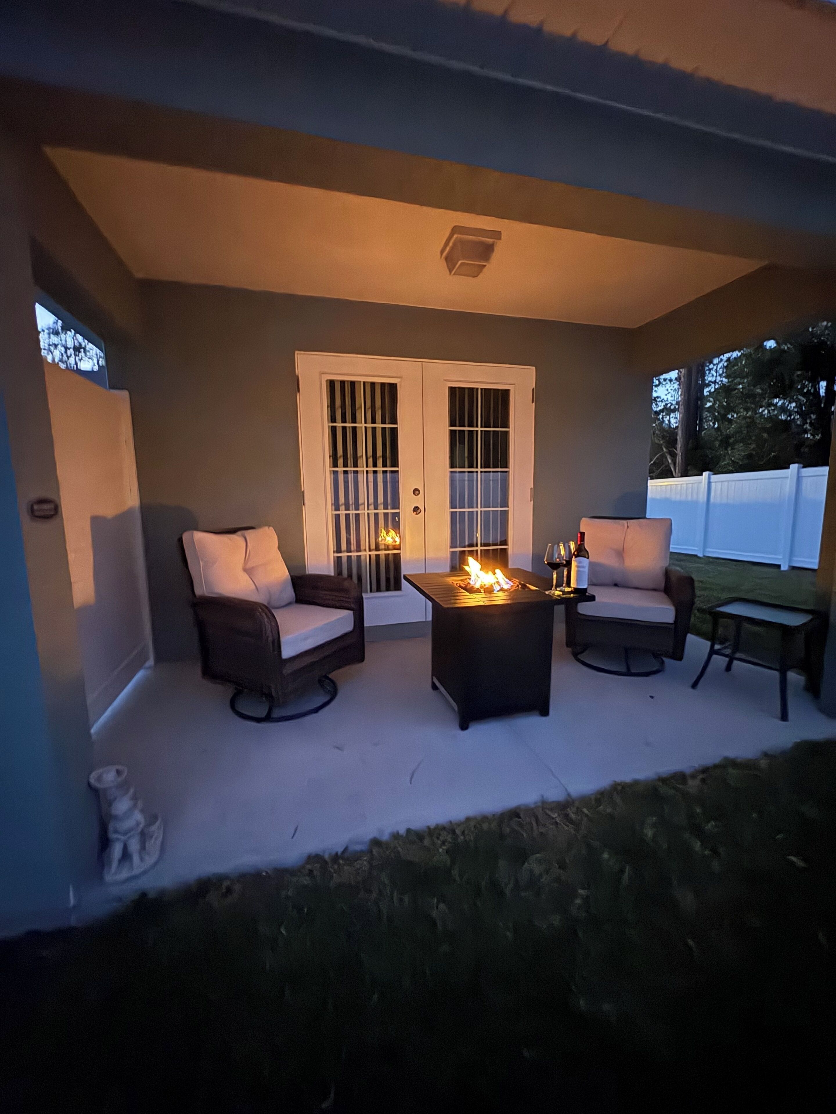 Covered lanai with firepit