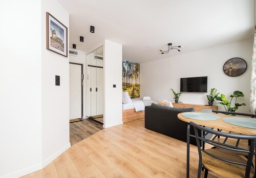 Wawer Urban Jungle Studio