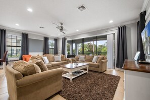 Smart TV, video games - 5 Bedroom Reunion Home | Pool Spa and Themed Rooms (Kissimmee)