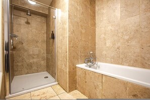 House | 11 bedrooms - Huckleberry Farm House (Reading)