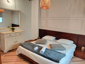 Iron/ironing board, free WiFi, bed sheets - Bali-inspired with spectacular views 502 (Medellín)