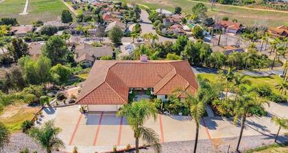 5BR - 4Bth Entire Grand Estate near Winery Fallbrook