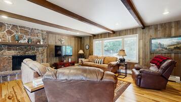 Télévision, lecteur de DVD, vidéothÚque