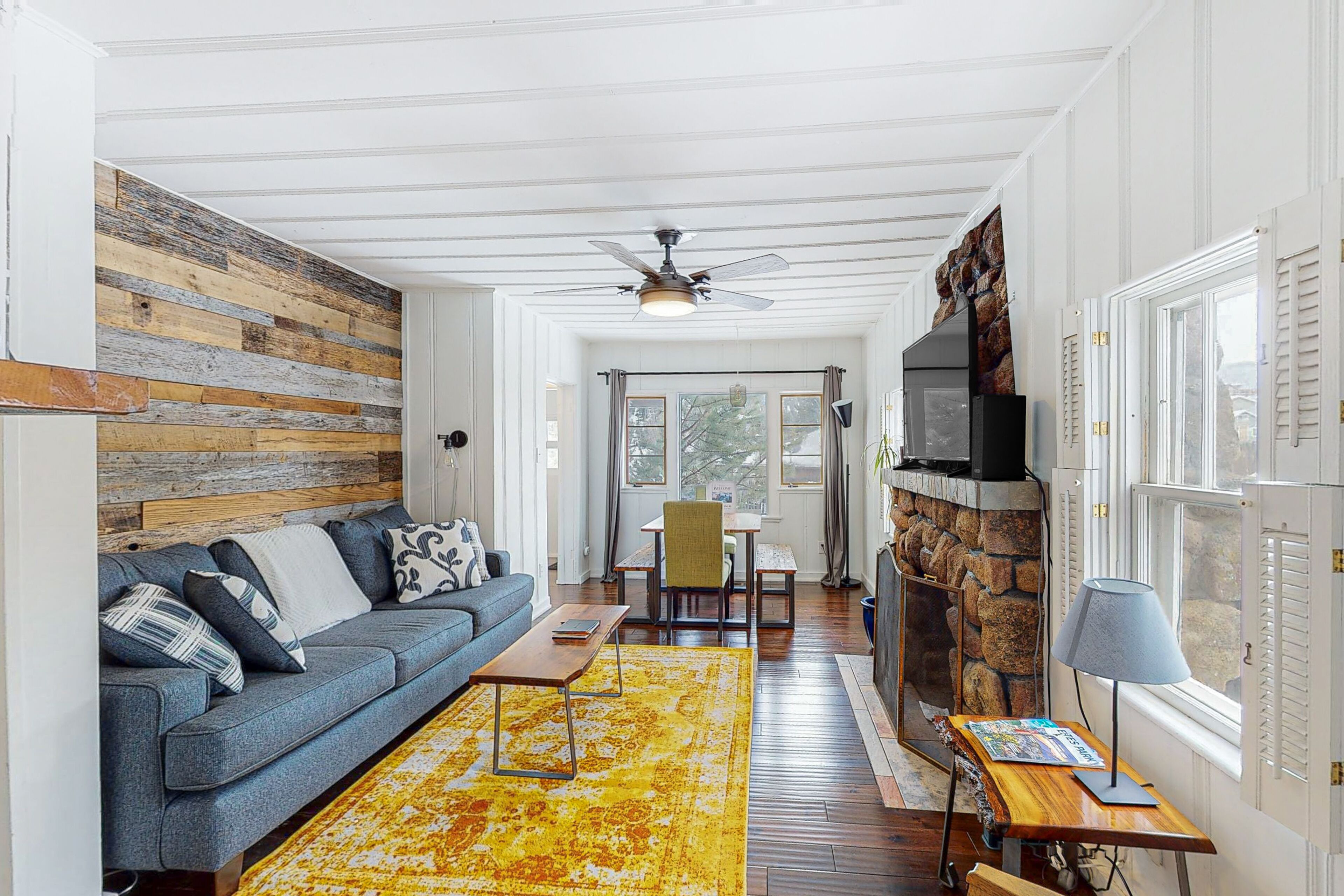 Renovated Mountain View Home With Patio, Grill, Sauna, Washer/dryer, & Wifi - Estes Park, CO