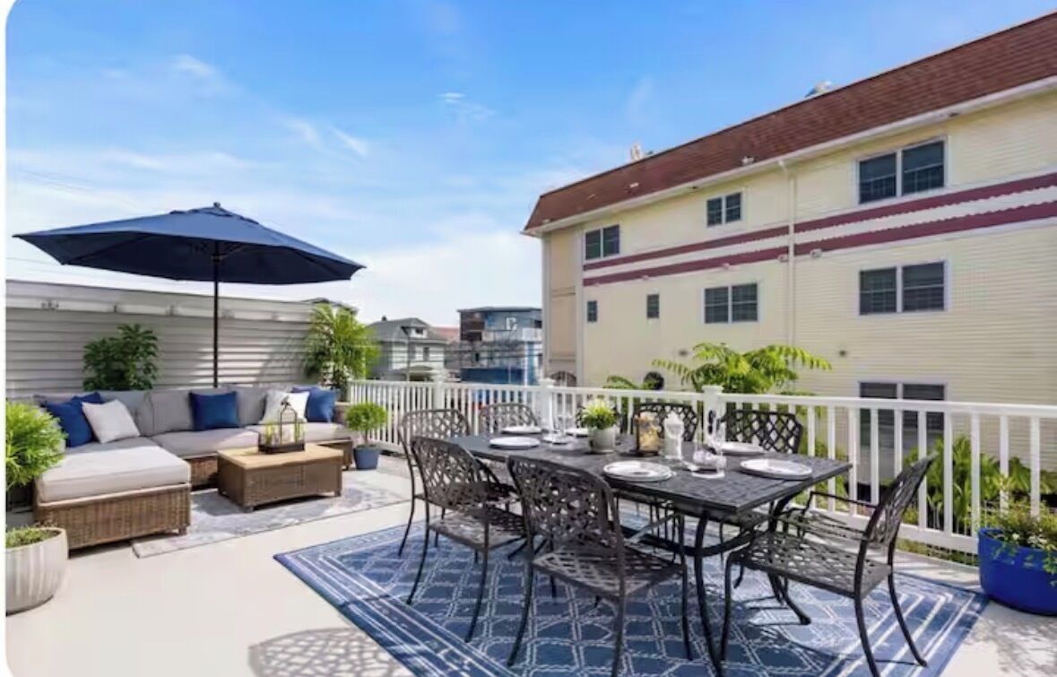 Outdoor Terrace for dining al fresco, relaxing, reading, stargazing