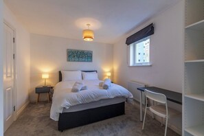 Room - 4BR Townhouse Near Centre with Garden and Garage (Southampton)