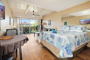 1 bedroom, iron/ironing board, free WiFi, bed sheets - KBS A107 - Updated Studio next to Beach (Kihei)