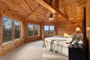 3 bedrooms, iron/ironing board, free WiFi, bed sheets - Peaks & Quiet Retreat - Views From Every Room and Dog Friendly (Morganton)